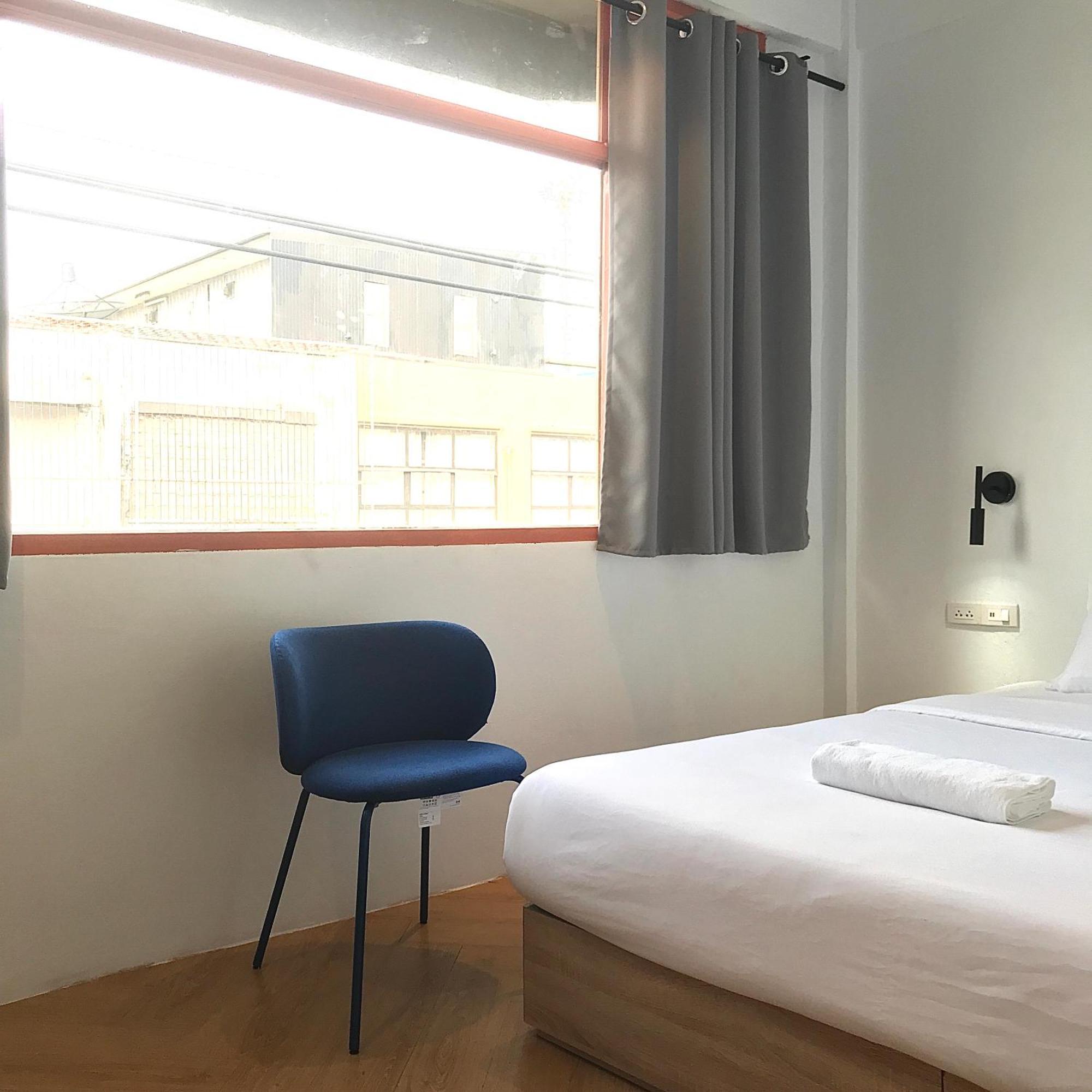 Beige Poshtels + Netflix Hostel Bangkok Kültér fotó